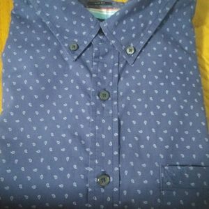 American Eagle short sleeve shirt